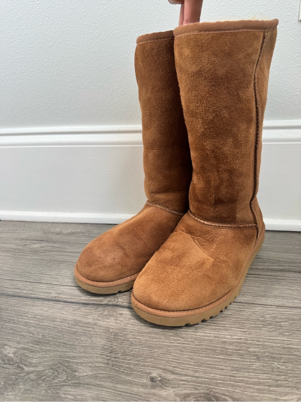 UGG Australia Classic Tall Sheepskin Suede Boots Chestnut 6
